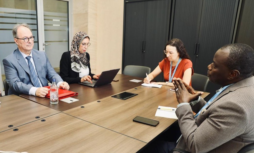 تقاسم التجربة المغربية مع غامبيا بخصوص الآليات الوطنية للتنفيذ وإعداد التقارير والتتبع على هامش اشغال الدورة 62 لمجلس حقوق الإنسان في جنيف